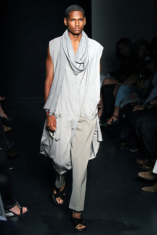 Yves Saint Laurent / - 2010